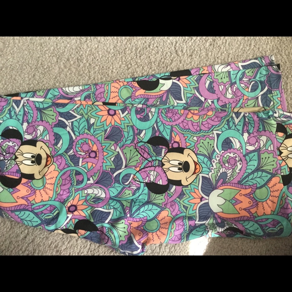 Lularoe OS Disney Minnie Mouse leggings. - Picture 1 of 1